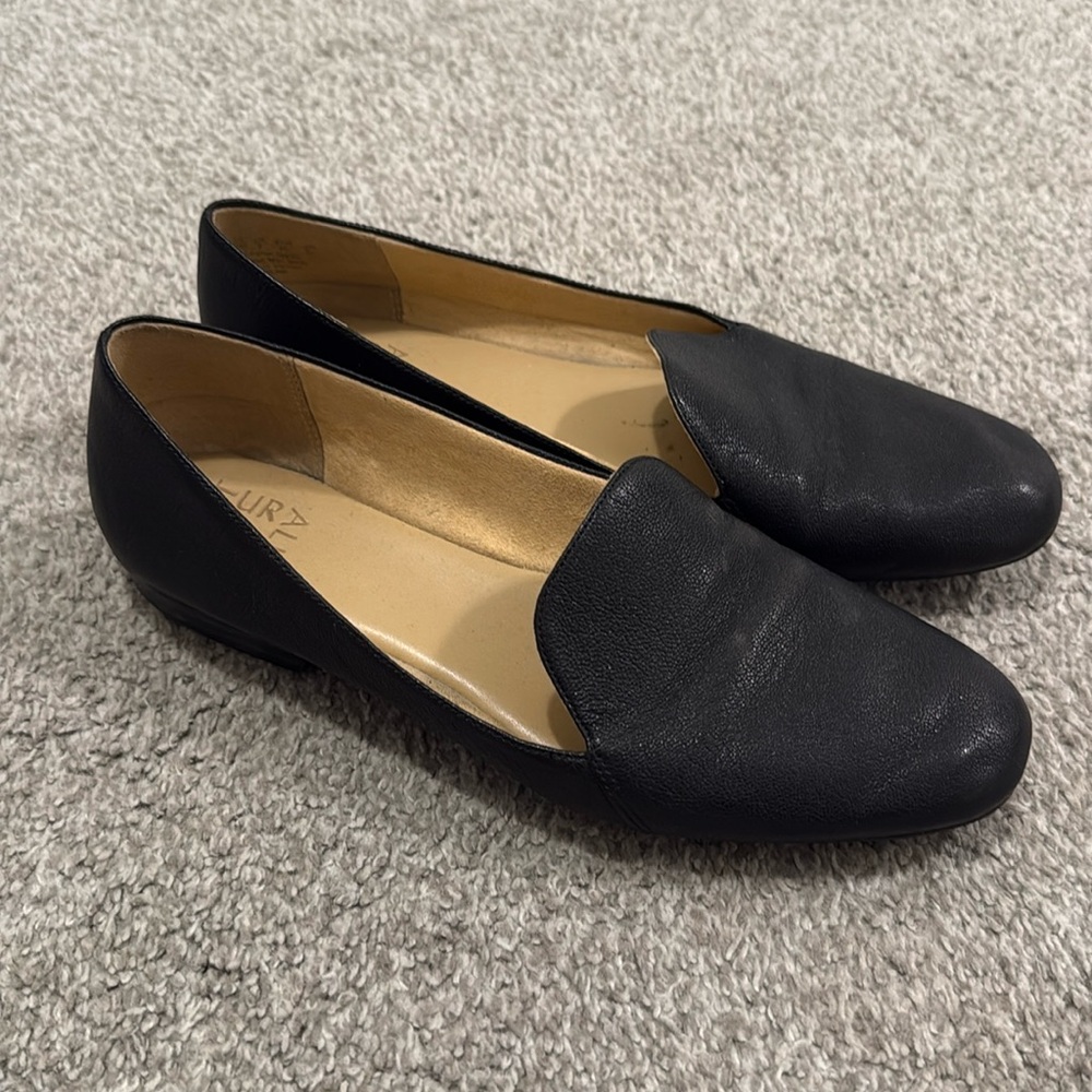 Naturalizer EUC black Leather Women's Emiline loafers size 10M